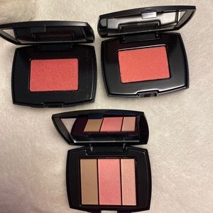 3small palates of blush  Lancôme